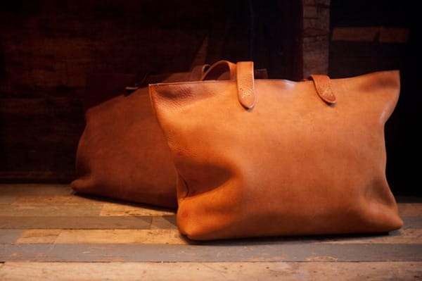 Roberu Ground Leather Tote Ƥذ