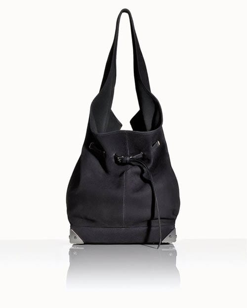 Alexander Wang 2011ϵаɫĿ͸жѡÿһ൱ջһģAlexander WangƷĶ߽Ĵб