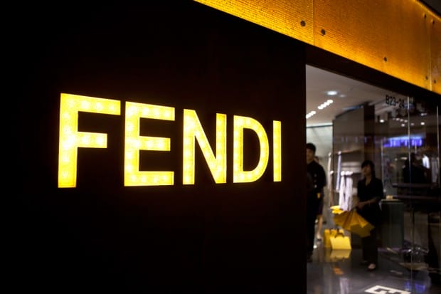 FENDI MEN Ǹõع㳡ʿϵ콢רŵFENDIǸʿMENõع㳡