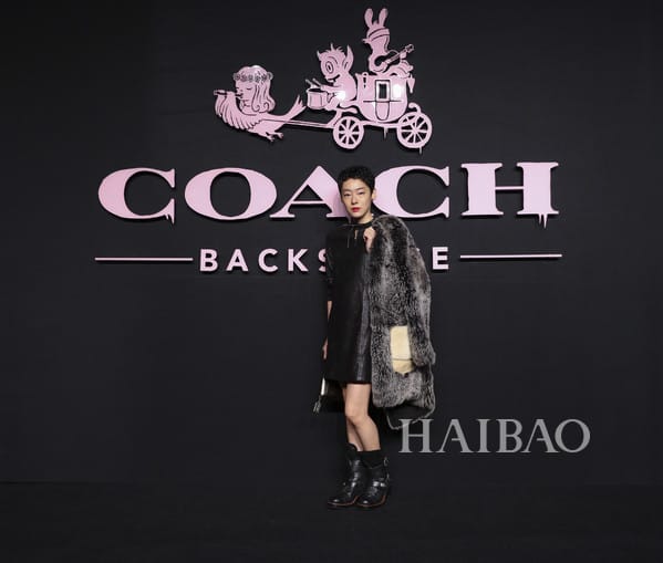 ձIt Girlɳޢ (COACH) Backstageɶֳ