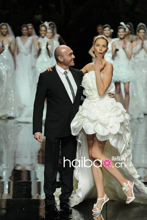 ɴPronoviasܼManuel MotaɫƷ(ͼ)PronoviaotaManuelܼɴ