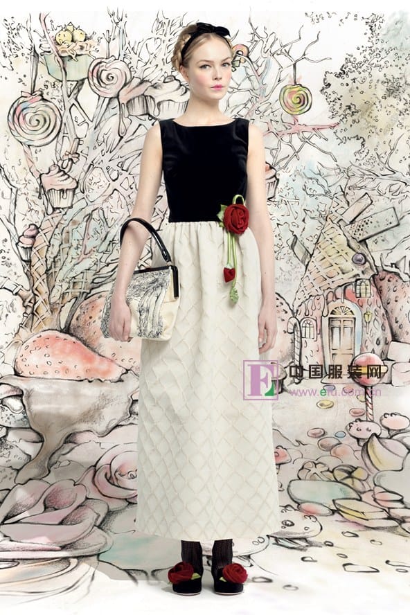   ūRed Valentino 2013ﶬϵLookBook¿ƽΪ͹͢ӡոӡԼڸװ3ϵУ͹͢ӡŨŮζȻ