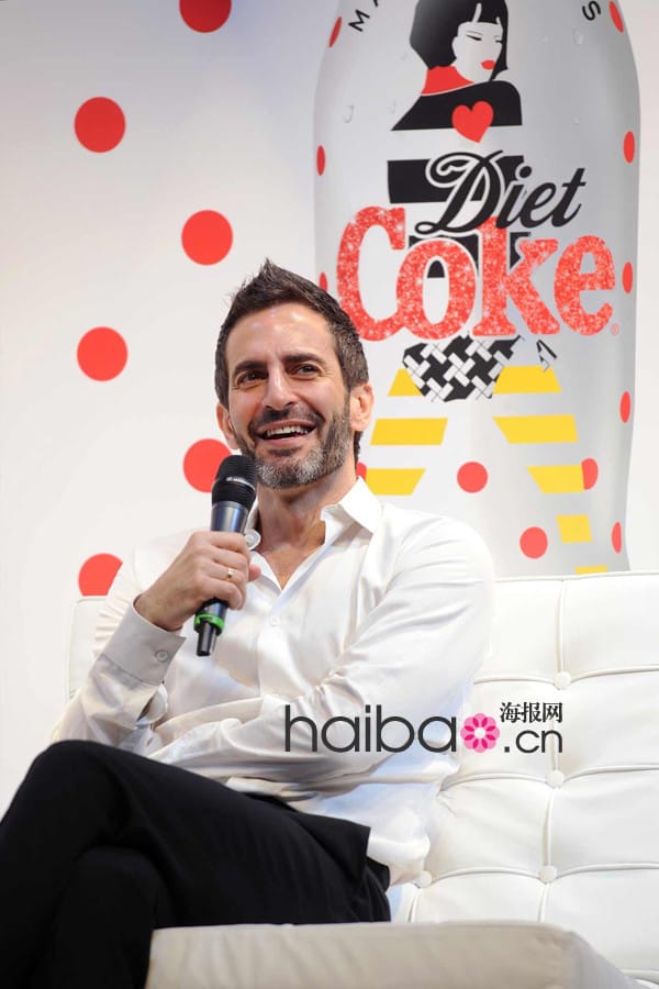 ʦˡſɲMarc Jacobs׶Diet Coke¿ε(ͼ)DietCokeģMcMenamyLapina