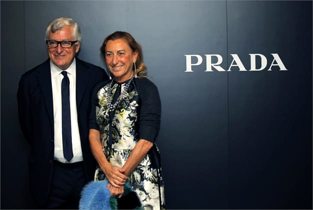 Prada Ʋ֣عɹ˾ع鱾Pradaعɱ