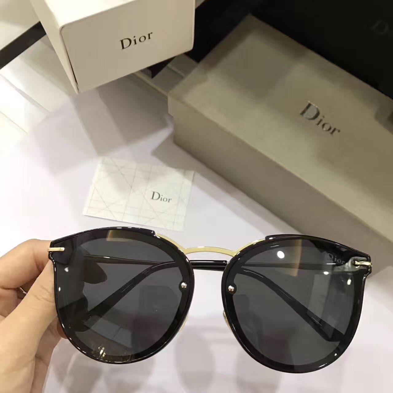 Dior ¿ǹŮʿĤī