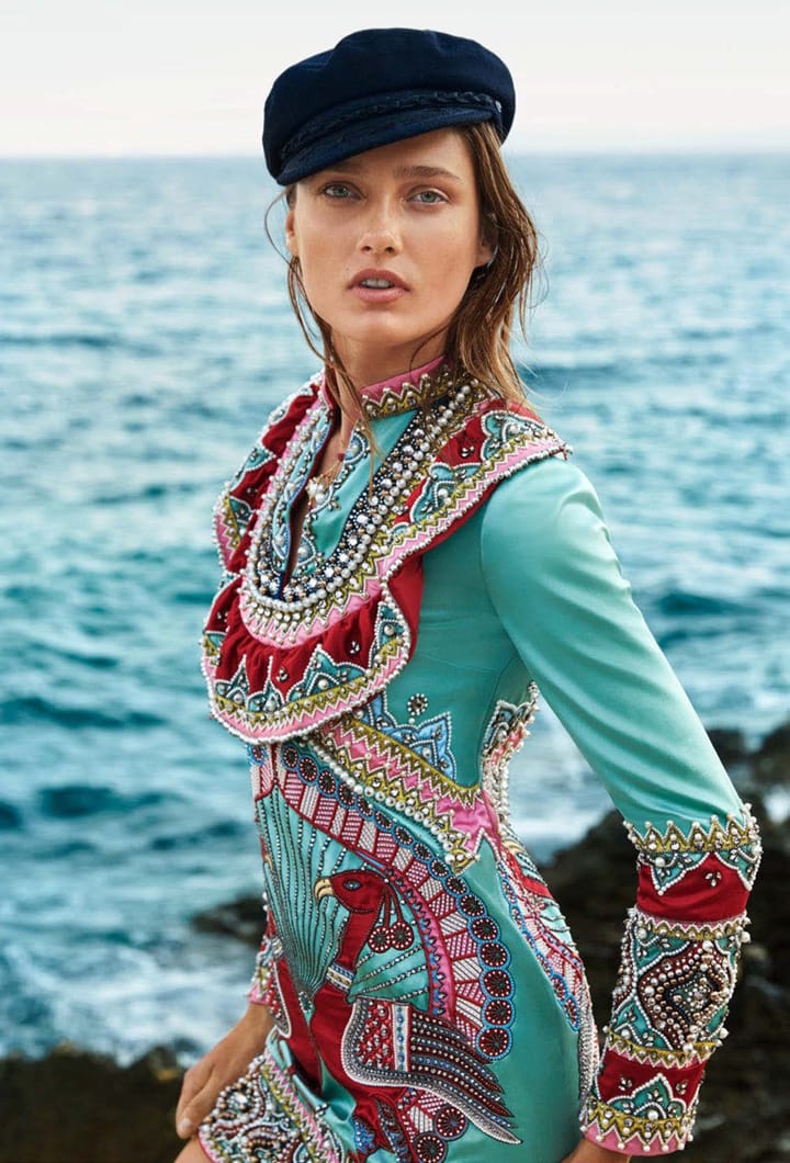 Karmen PedaruHarpers Bazaarް201612º