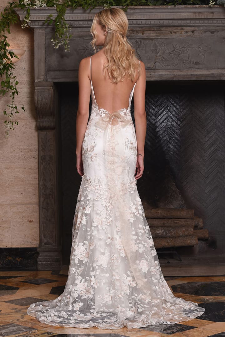 Claire Pettibone 2017ﶬɴϵ