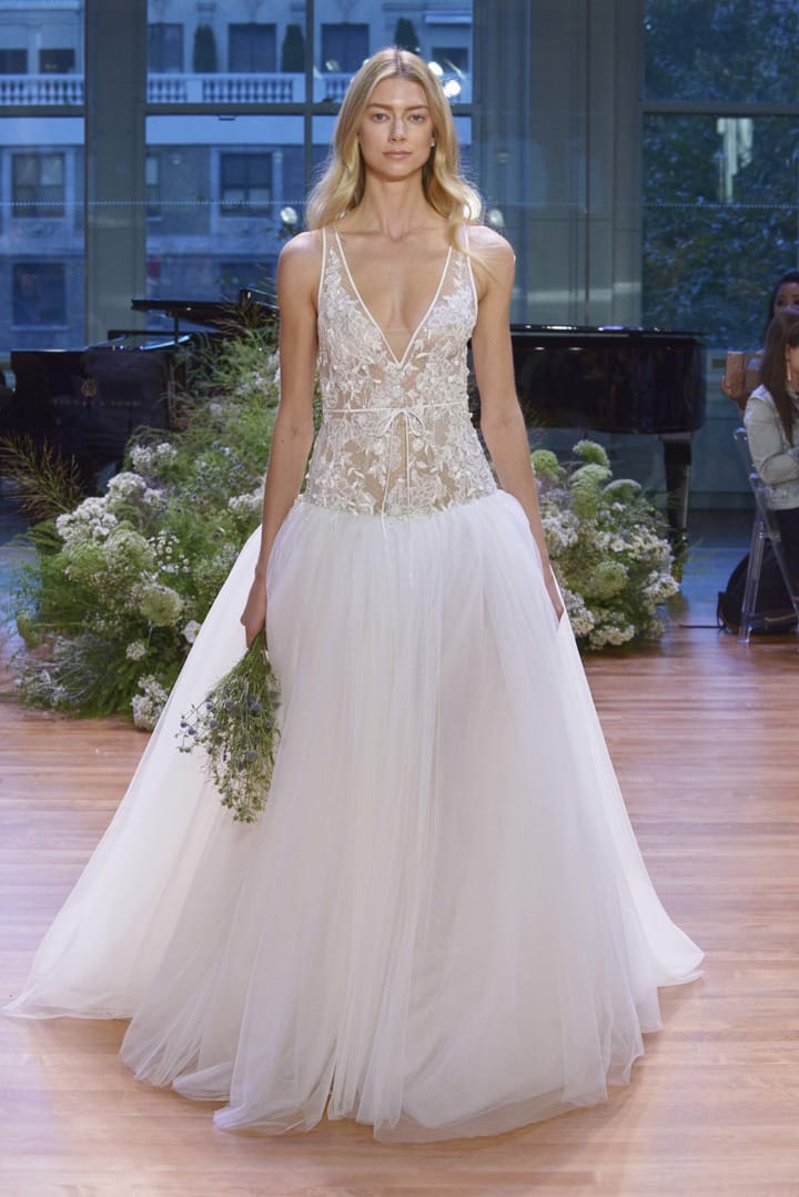 Monique Lhuillier 2017ﶬɴϵ