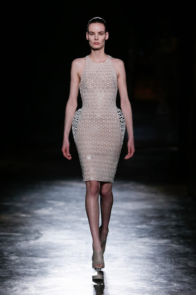 Iris Van Herpen 2016ﶬз