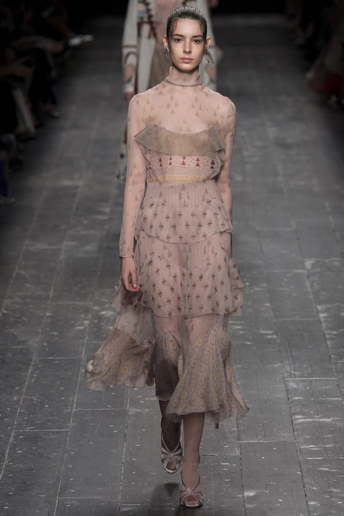 Valentino 2016ﶬз