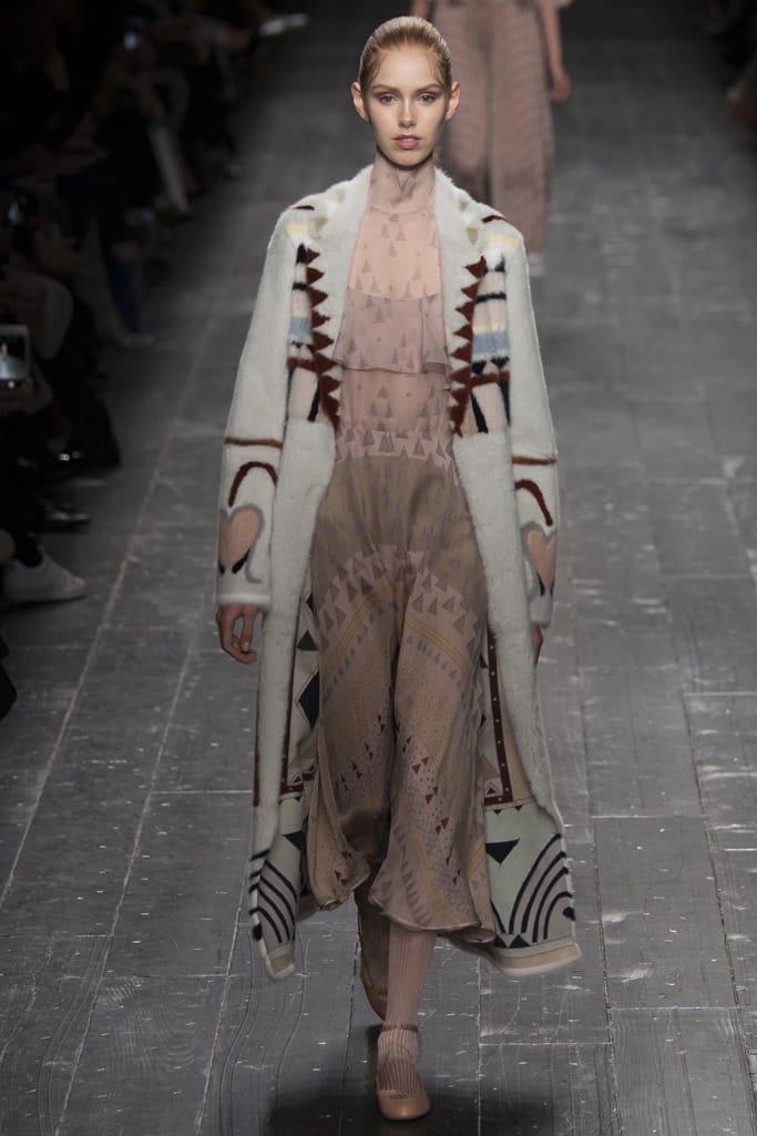 Valentino 2016ﶬз