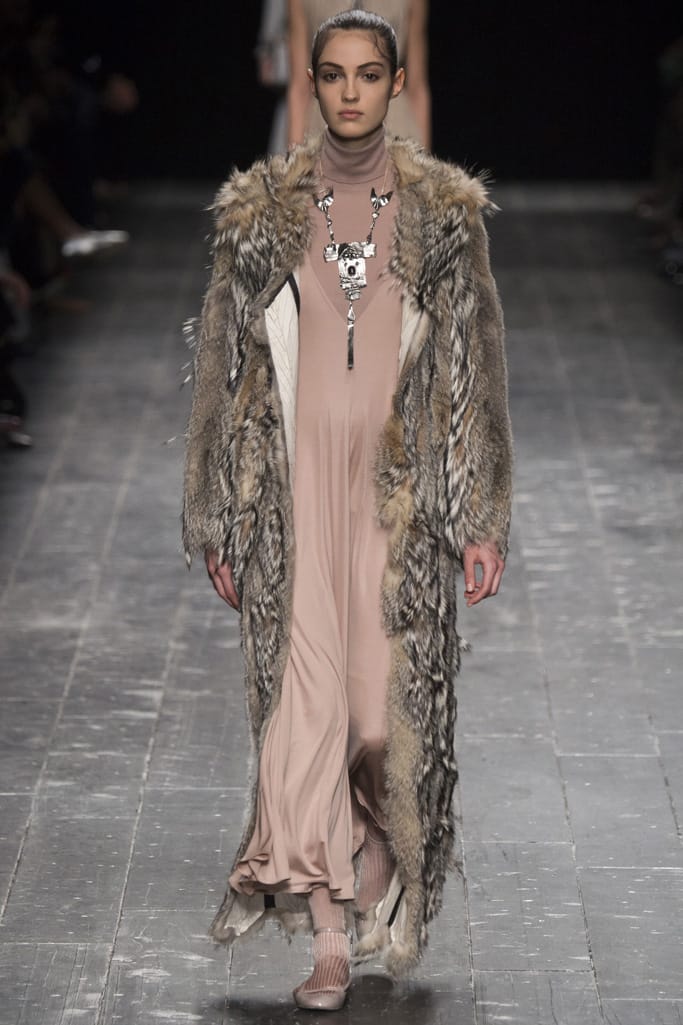 Valentino 2016ﶬз