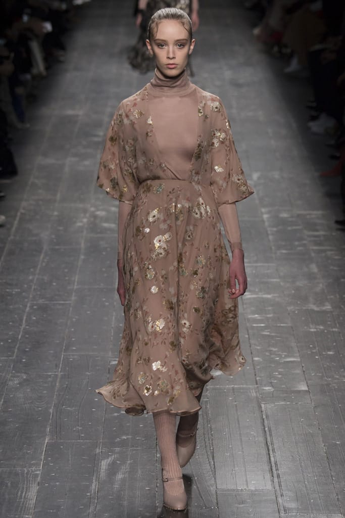 Valentino 2016ﶬз