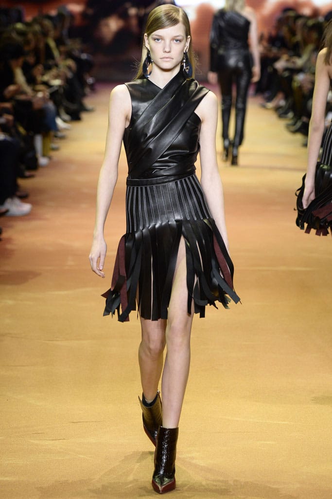 Mugler 2016ﶬз