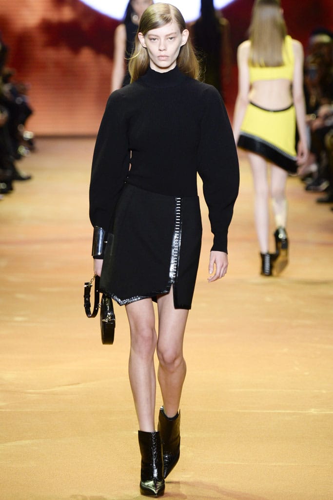 Mugler 2016ﶬз