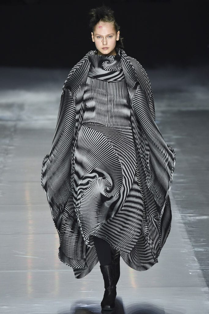 Issey Miyake 2016ﶬз