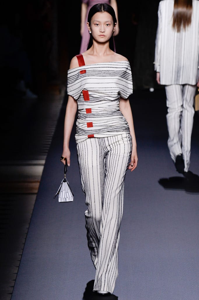 Vionnet 2016ﶬз