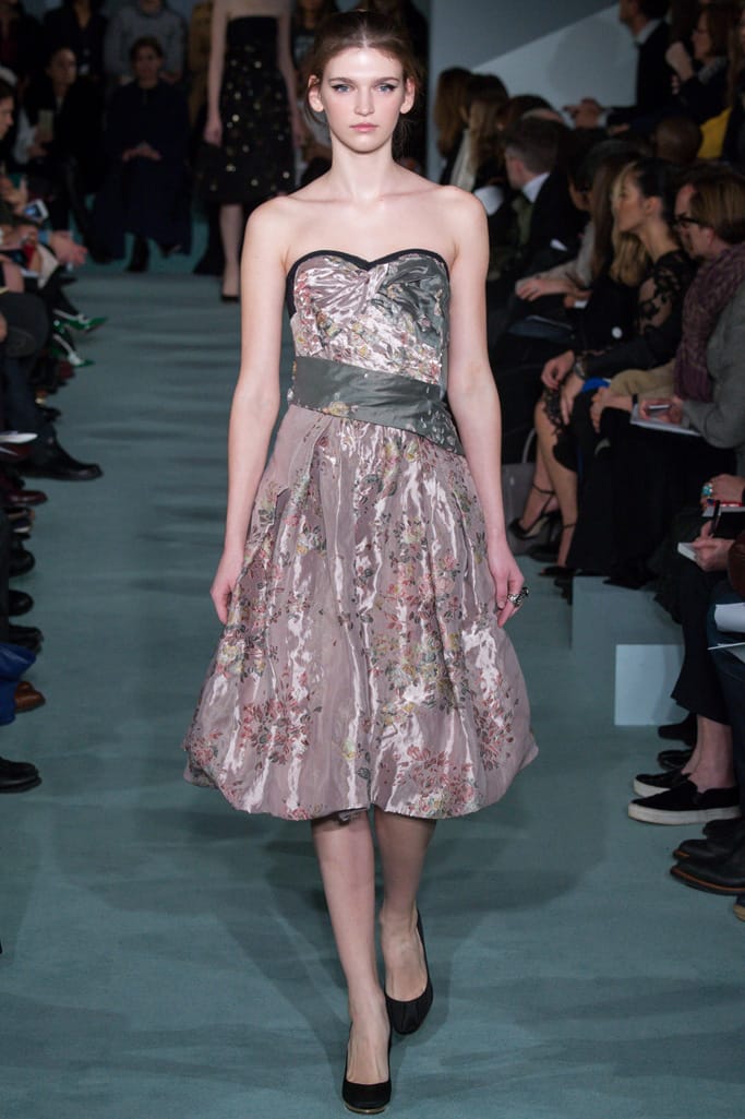 Oscar de la Renta 2016ﶬз