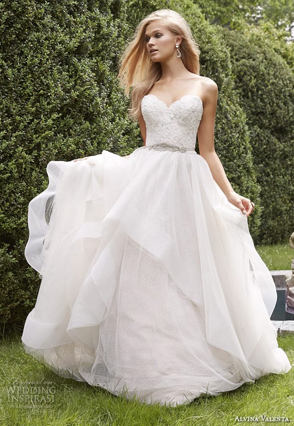 Alvina Valenta 2015ﶬɴϵ