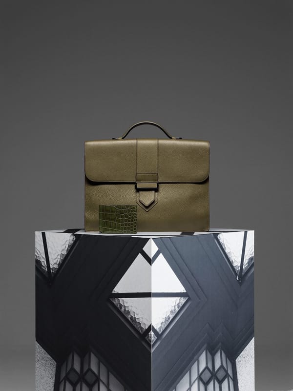 Delvaux 2015ﶬƷ ʿϵ