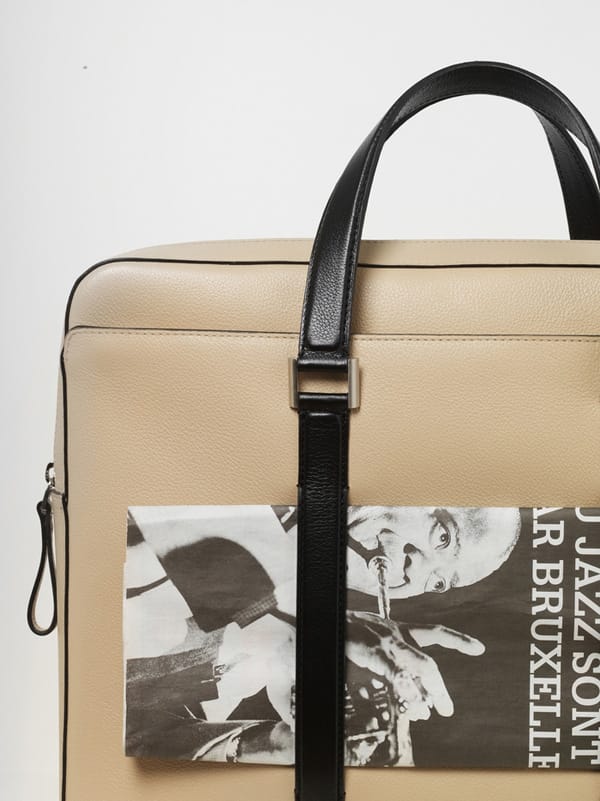 Delvaux 2015ﶬƷ ʿϵ