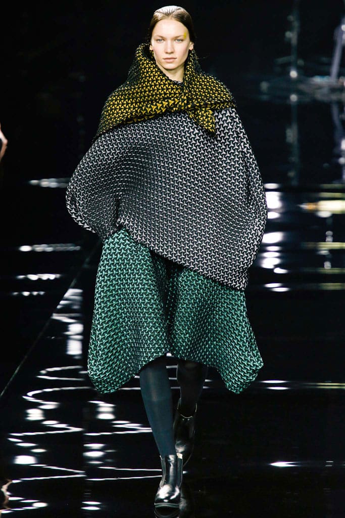 Issey Miyake 2015ﶬз