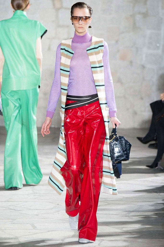 Loewe 2015ﶬз