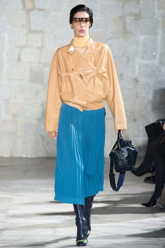 Loewe 2015ﶬз