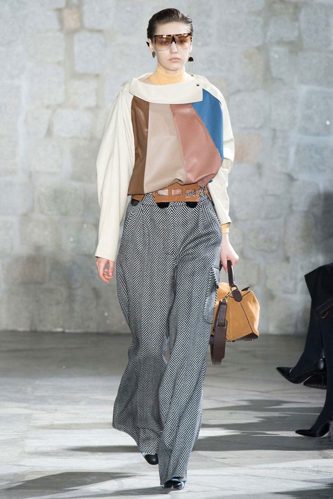 Loewe 2015ﶬз