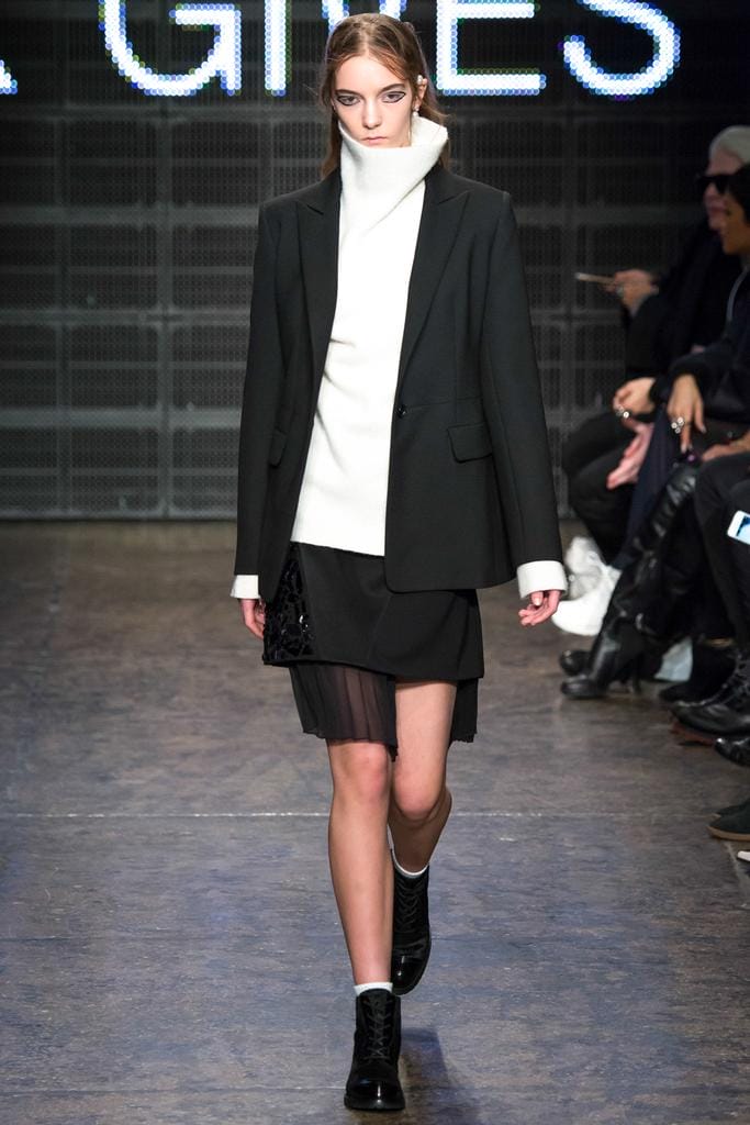 DKNY 2015ﶬз