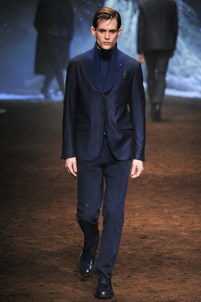 Corneliani 2015ﶬװз