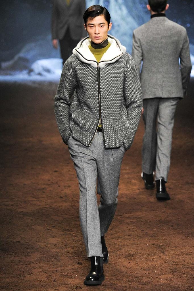 Corneliani 2015ﶬװз