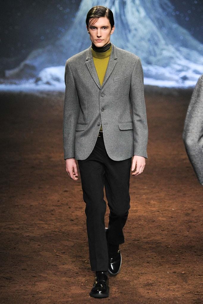 Corneliani 2015ﶬװз