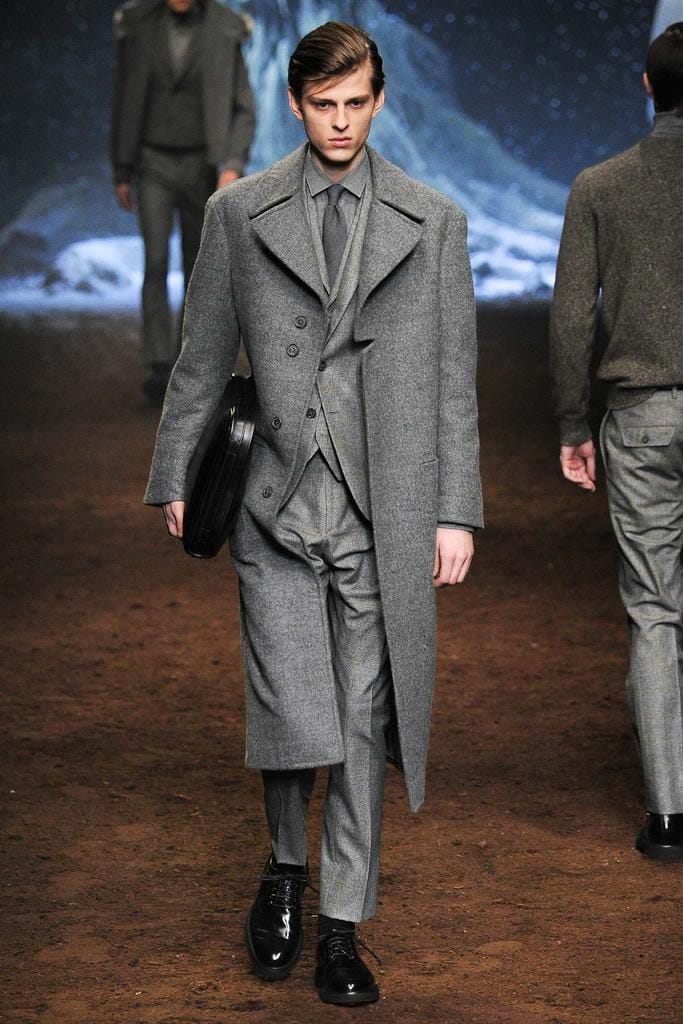 Corneliani 2015ﶬװз