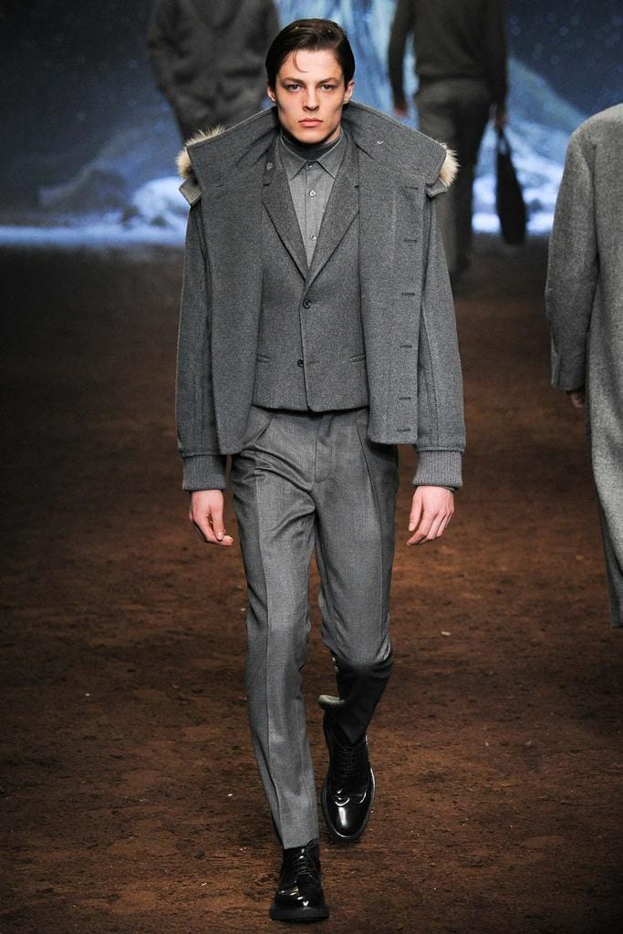 Corneliani 2015ﶬװз