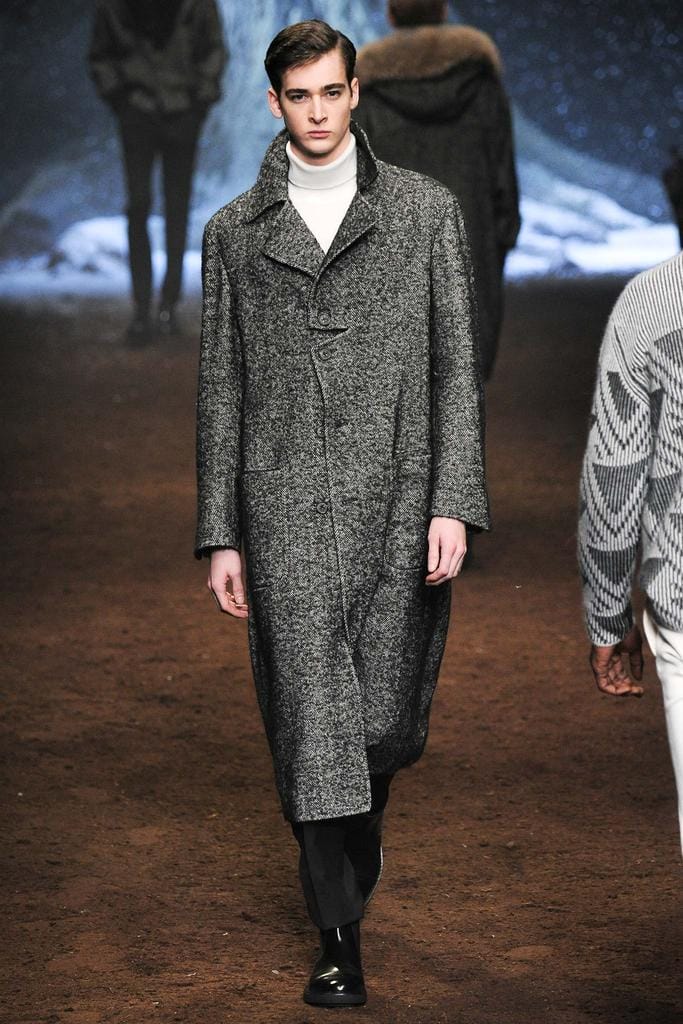 Corneliani 2015ﶬװз