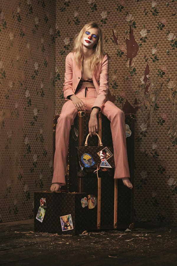 Julia Nobis ٴLV Monogramϵ