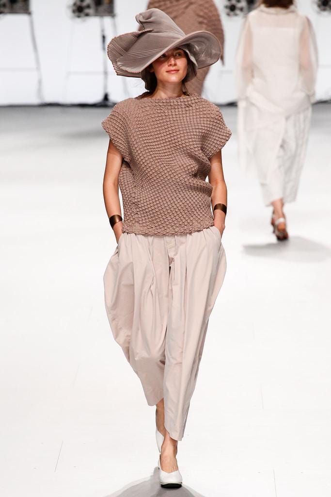 Issey Miyake 2015з