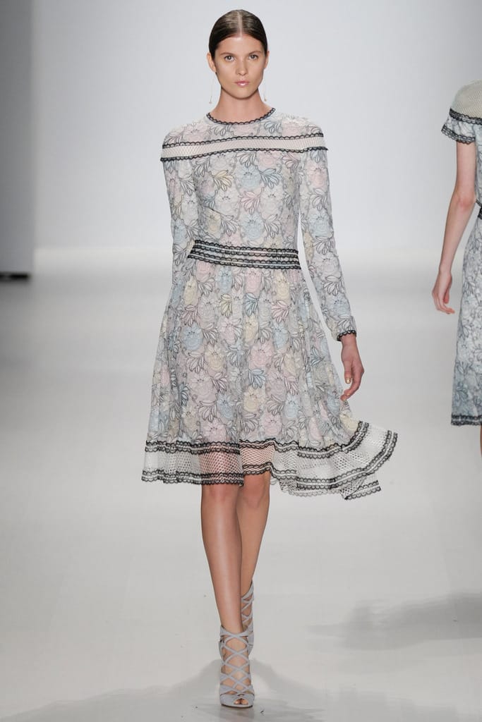 Tadashi Shoji 2015з