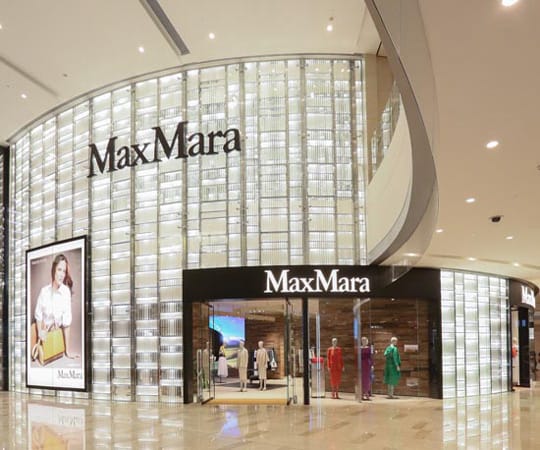 Max Mara ɶʽIFSµ꿪Ļ