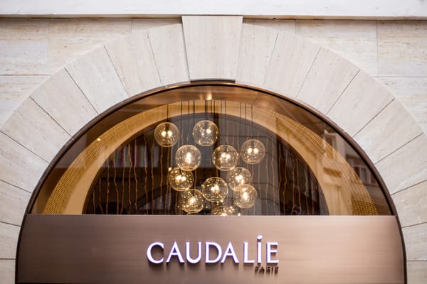 Caudalieŷ콢 лġ԰