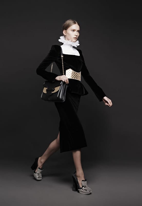 Alexander McQueen 2013ﶬϵŮװLookBook