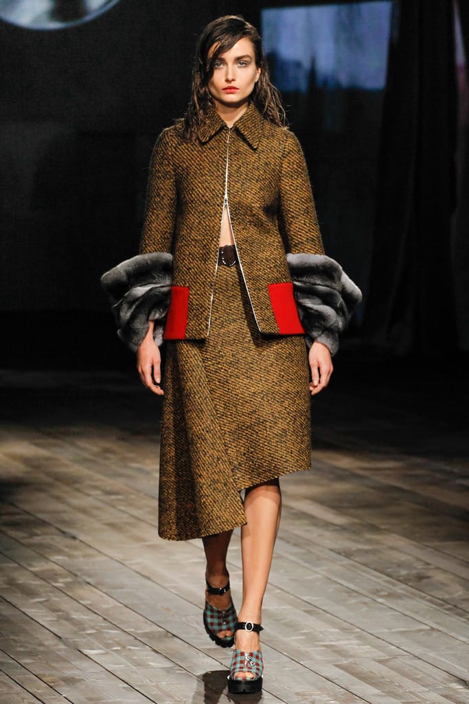 Prada 2013ﶬз