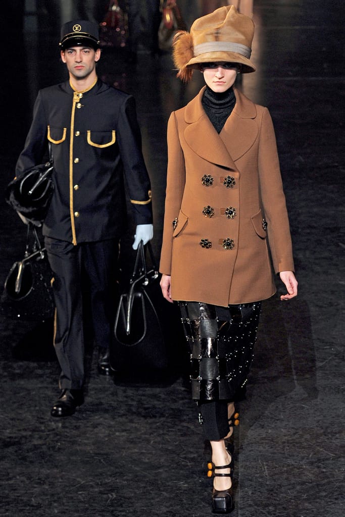 Louis Vuitton 2012ﶬз