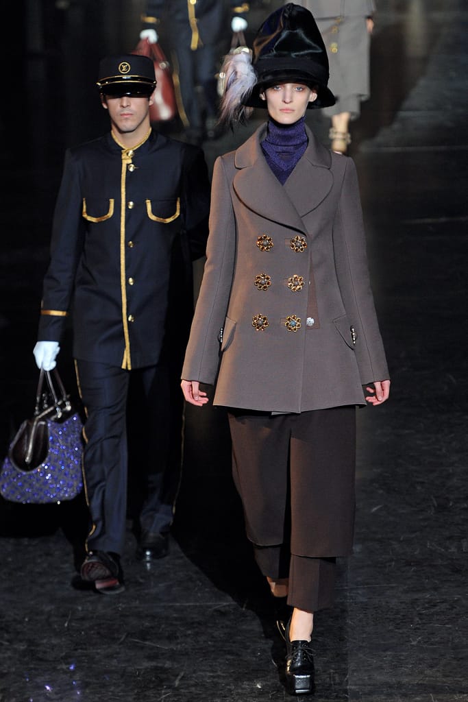 Louis Vuitton 2012ﶬз