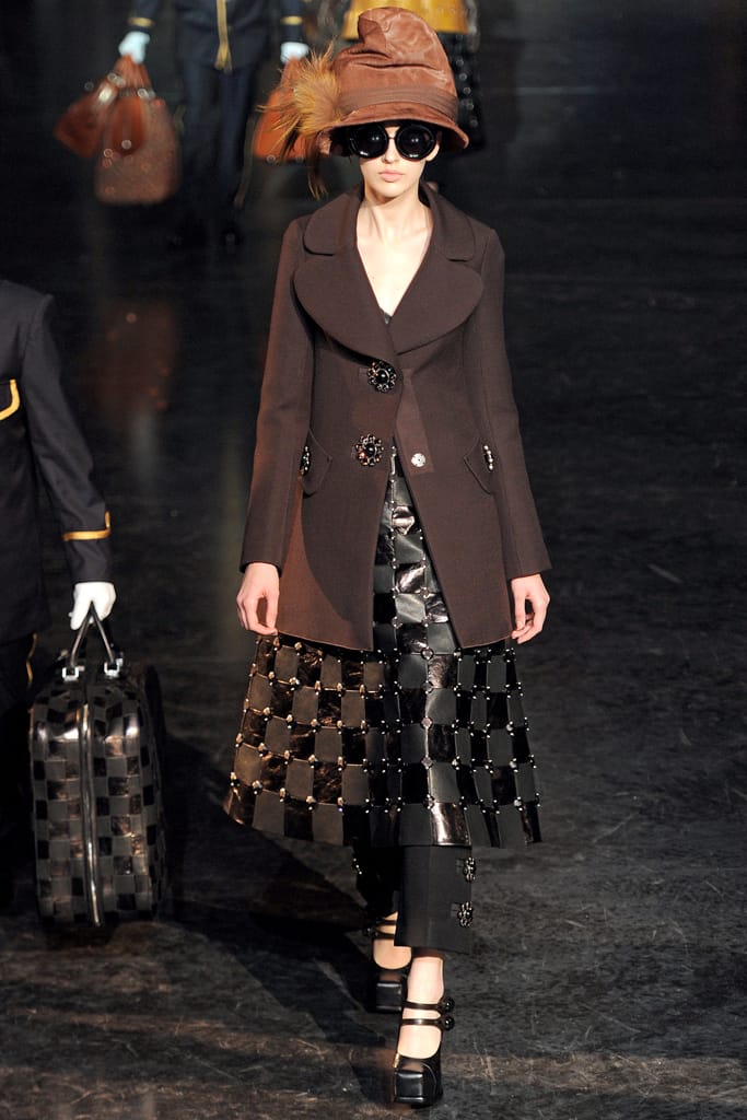 Louis Vuitton 2012ﶬз