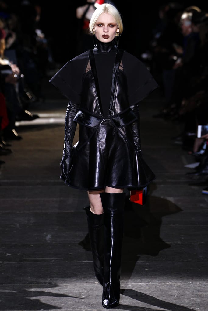 Givenchy 2012ﶬз