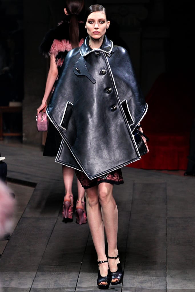 Loewe 2012ﶬз