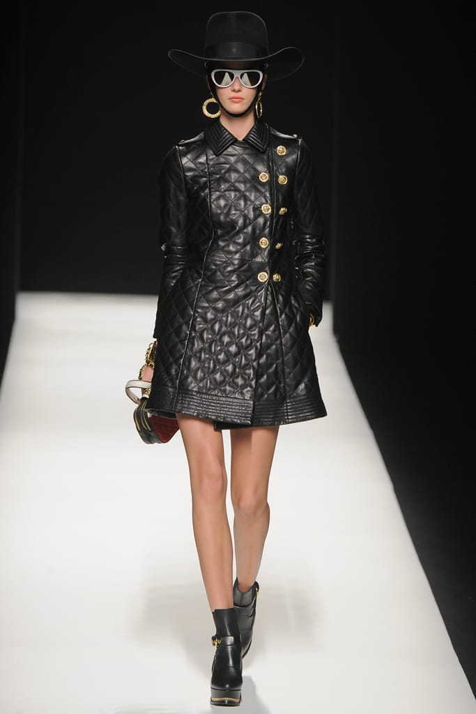 Moschino 2012ﶬз