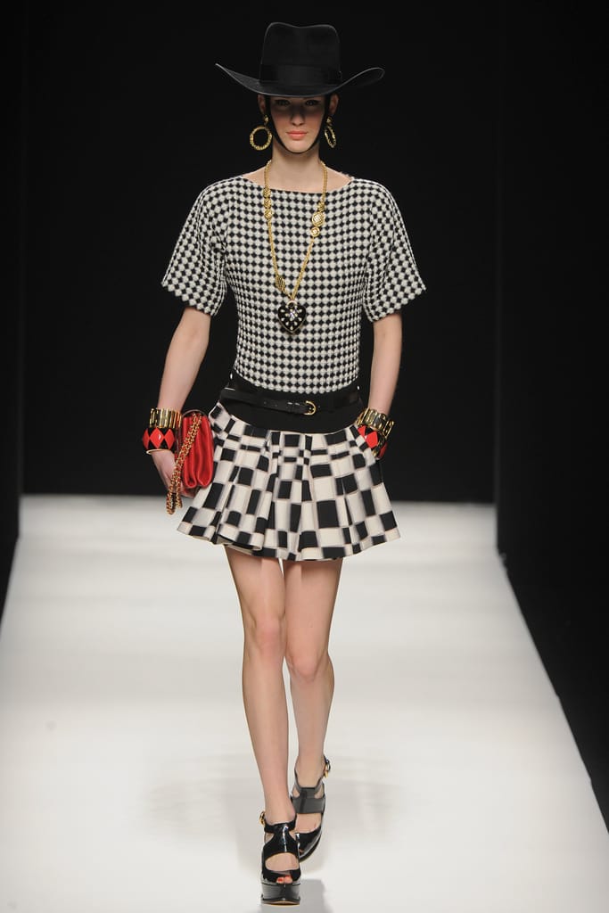 Moschino 2012ﶬз